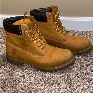 Timberland wheat boots size 10